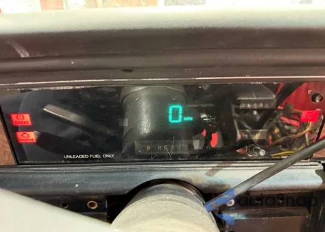 1984 Mercury Cougar z USA, uszkodzony, nr VIN 1MEBP92F2EH699360